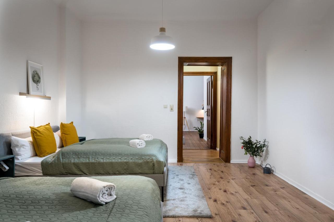 Super Zentral Super Schoener Altbau In Moabit Rostockerstrasse Im Herzen Von Berlin Fuer Bis Zu 6 Personen Exteriör bild